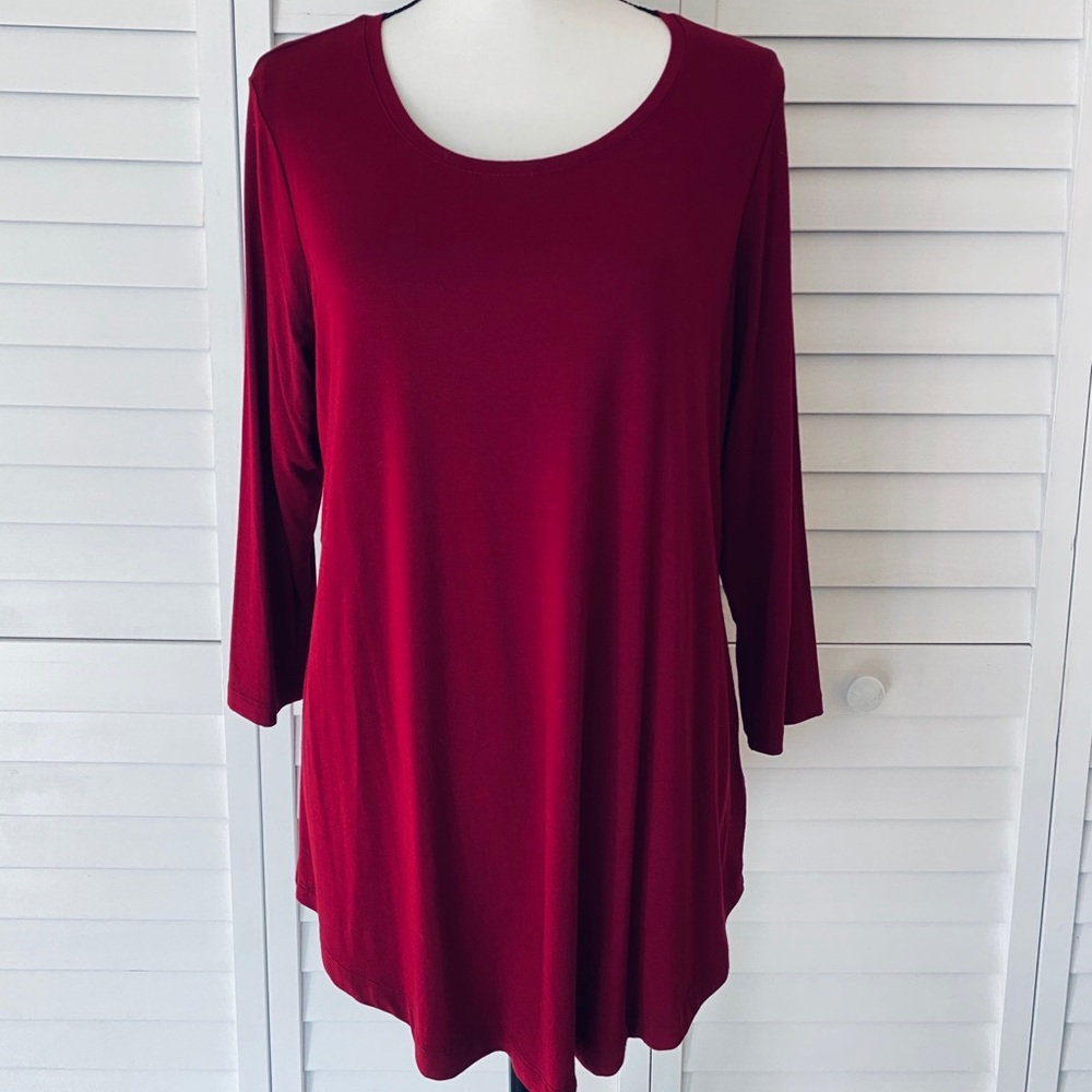 Wine-colored, Long-sleeved Top. Size M